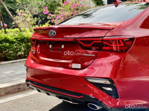 Kia Cerato 2.0 AT Premium 2021 - Bán xe màu đỏ