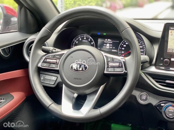 Kia Cerato 2.0 AT Premium 2021 - Bán xe màu đỏ