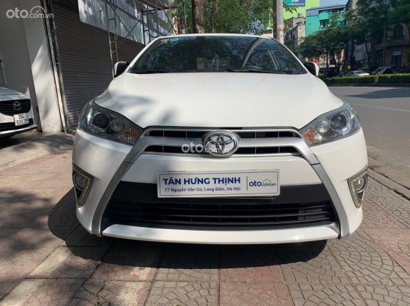 Xe màu trắng giá ưu đãi
