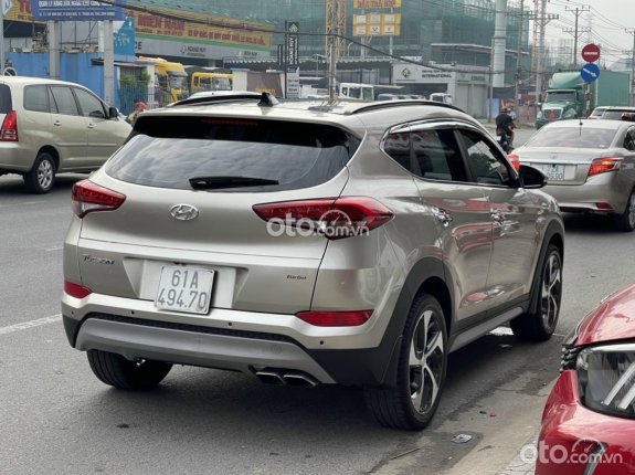 Hyundai Tucson 1.6 Turbo HTRAC 2018 - Đi chuẩn 5 vạn 8 kilomet