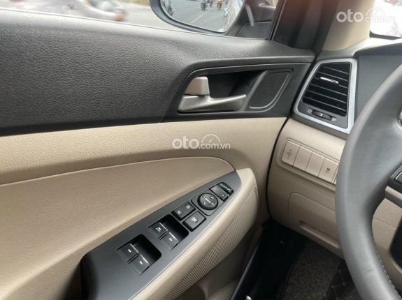 Hyundai Tucson 1.6 Turbo HTRAC 2018 - Đi chuẩn 5 vạn 8 kilomet
