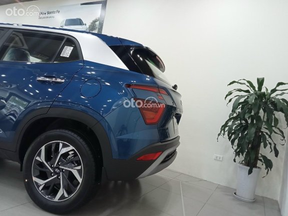 Hyundai Creta 1.5L Đặc biệt 2022 - Màu đẹp, xe nhập khẩu, giảm sâu 15tr tiền mặt, phụ kiện cùng quà tặng full cho khách hàng