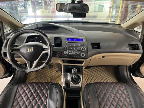 Honda Civic 1.8 MT 2010 - Gầm bệ chắc chắn, tôn vỏ dày, xe đẹp không lỗi nhỏ