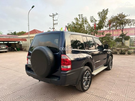 Mitsubishi Pajero 3.0 V6 2004 - 2 cầu nhập Nhật Bản V73, đã độ Limosine cực chất