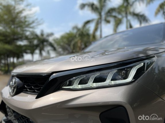 Toyota Fortuner 2.4 AT 4x2 Legender 2022 - Tư nhân biển tỉnh
