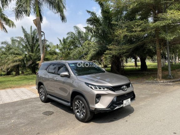 Toyota Fortuner 2.4 AT 4x2 Legender 2022 - Tư nhân biển tỉnh