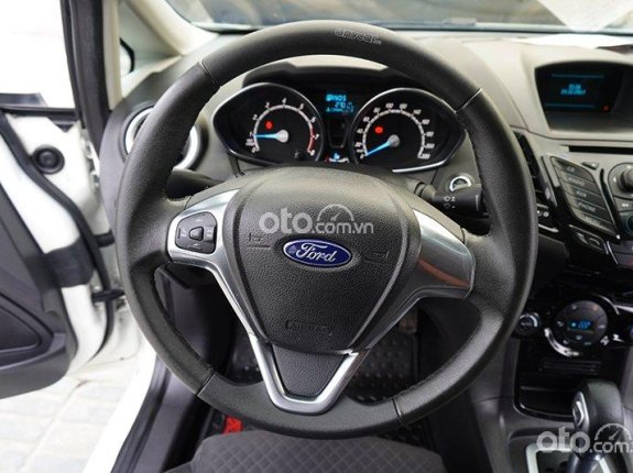 Ford Fiesta 2018 - Màu trắng, giá chỉ 389 triệu