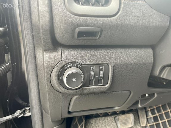 Chevrolet Colorado High Country 2016 - Cần bán xe giá chỉ hơn 400tr