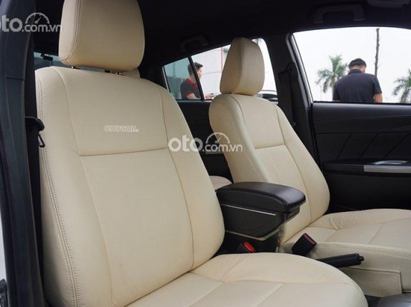 Toyota Yaris 2017 - Xe màu trắng, nhập khẩu nguyên chiếc, 499 triệu