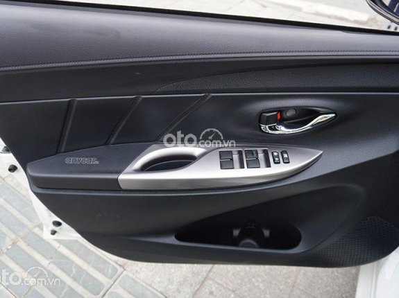 Toyota Yaris 2017 - Xe màu trắng, nhập khẩu nguyên chiếc, 499 triệu