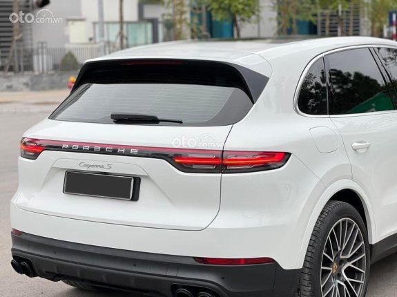 Porsche Cayenne S 2018 - Bán xe màu trắng