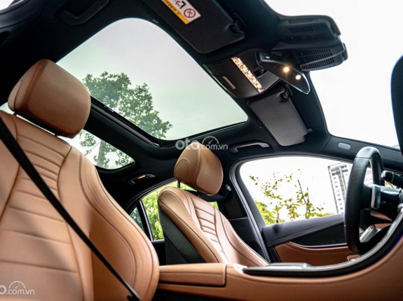 Mercedes-Benz E300 AMG 2021 - Cần bán xe màu đen