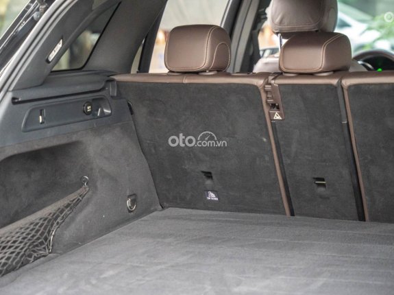 Mercedes-Benz GLC 250 4Matic 2018 - Xe màu đen