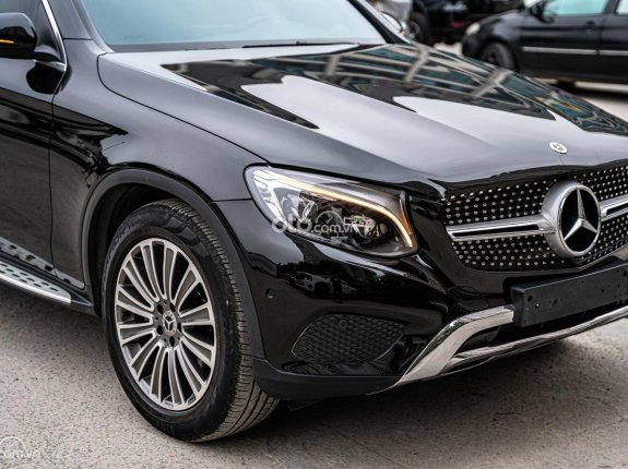 Mercedes-Benz GLC 250 4Matic 2018 - Xe màu đen