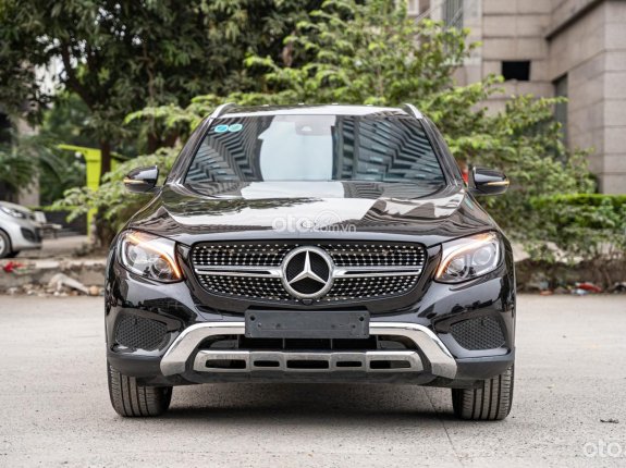 Mercedes-Benz GLC 250 4Matic 2018 - Xe màu đen