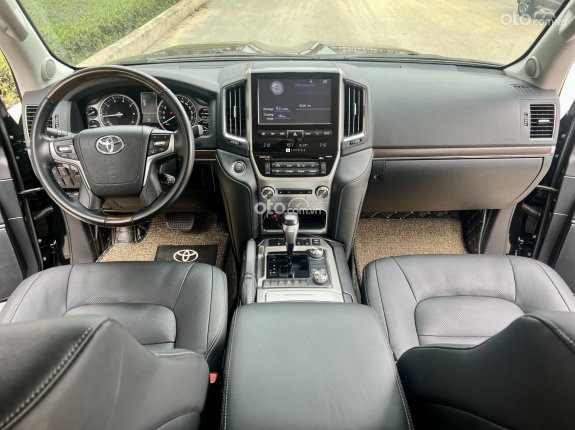 Toyota Land Cruiser 2019 - Bán xe màu đen