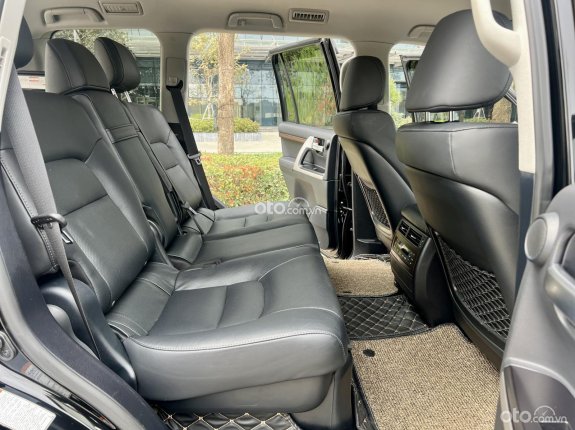 Toyota Land Cruiser 2019 - Bán xe màu đen