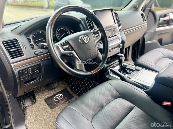 Toyota Land Cruiser 2019 - Bán xe màu đen