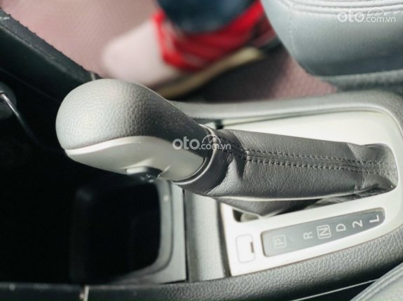 Suzuki Swift 1.4 AT 2015 - Cần bán xe giá chỉ 355 triệu