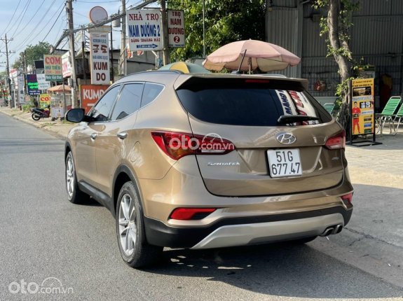 Hyundai Santa Fe 2018 - Đi chuẩn 50 ngàn kilomet
