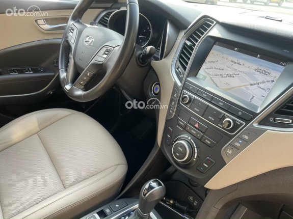 Hyundai Santa Fe 2018 - Đi chuẩn 50 ngàn kilomet