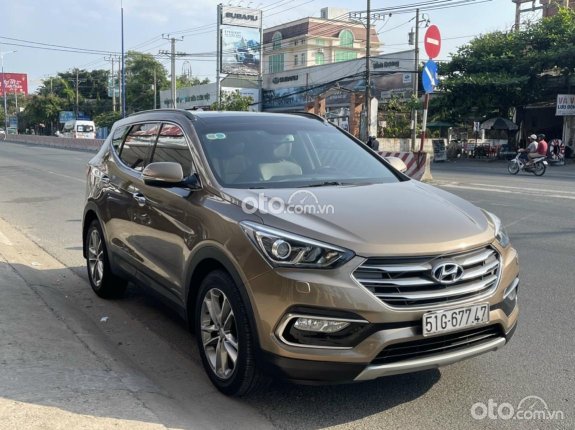 Hyundai Santa Fe 2018 - Đi chuẩn 50 ngàn kilomet