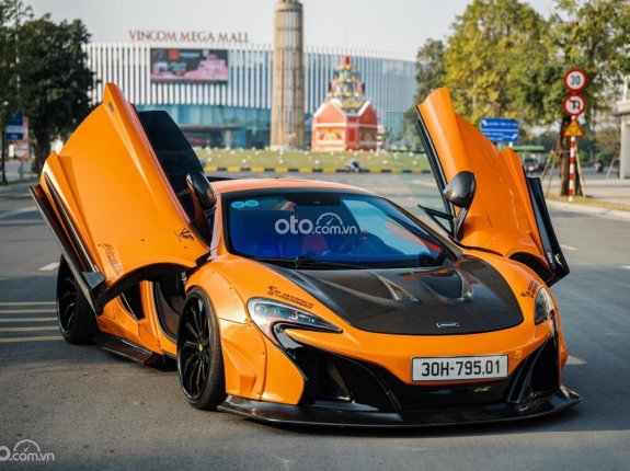 McLaren 650s Spider 2014 - Xe màu nâu, xe nhập