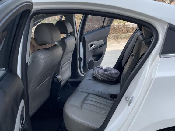 Chevrolet Cruze LTZ 2013 - Giấy tờ đầy đủ, có hỗ trợ mua trả góp