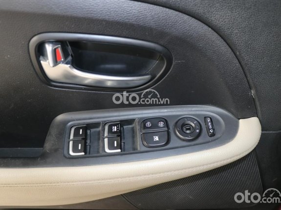 Kia Rondo 2019 - Bản thiếu