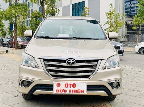 Toyota Innova 2.0E 2015 - Cam kết không 1 ngày chạy dịch vụ