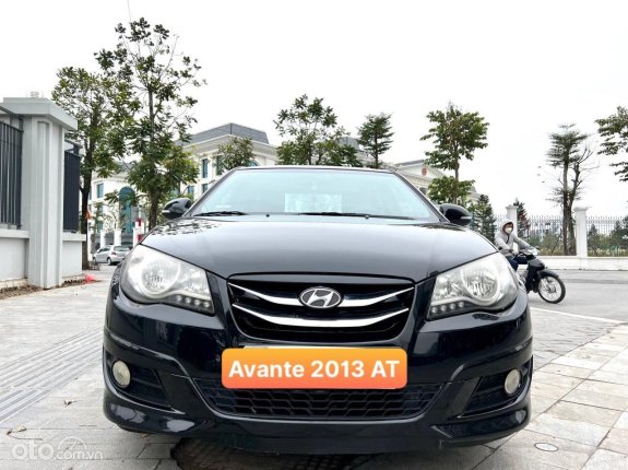Hyundai Avante 1.6 AT 2013 - Màu đen giá ưu đãi