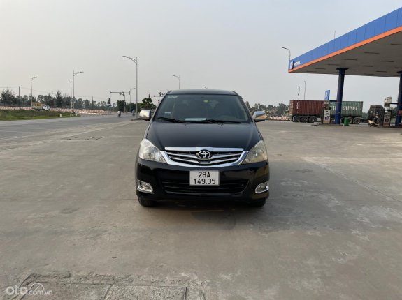 Xe màu đen, 220tr