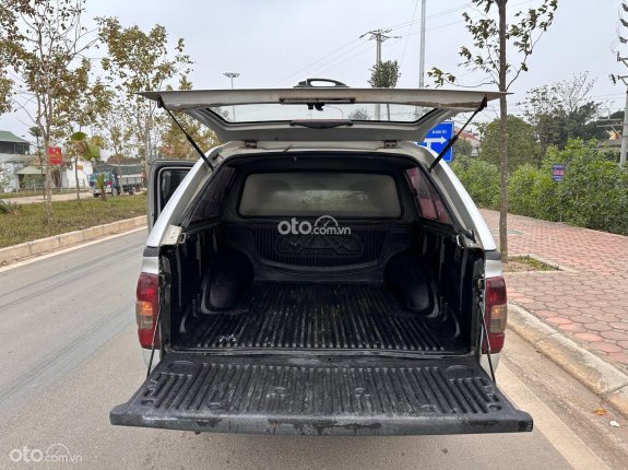 Isuzu D-Max LS 4x4 MT 2005 - Bán xe đăng ký lần đầu 2006 2 cầu giá tốt 195tr