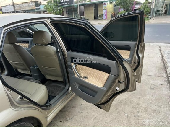 Daewoo Lacetti 2004 - Cần bán gấp xe gia đình giá chỉ 110tr