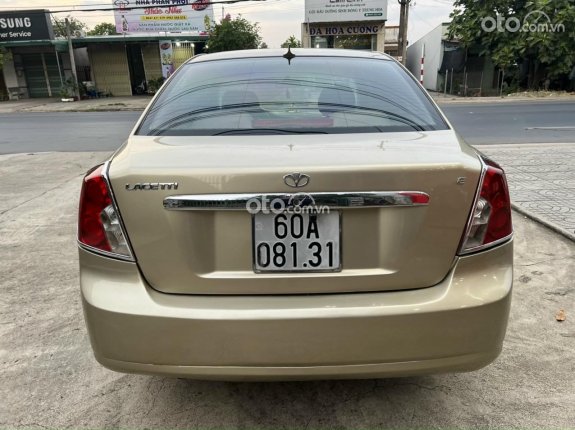 Daewoo Lacetti 2004 - Cần bán gấp xe gia đình giá chỉ 110tr