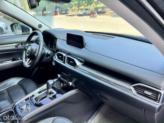 Mazda CX-5 2.0 Premium 2020 - Ngoại thất đen bóng sang trọng