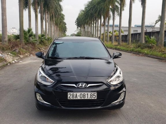Màu đen, nhập khẩu nguyên chiếc