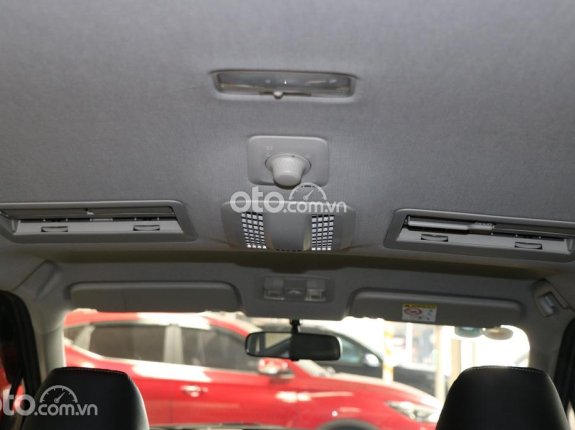 Toyota Veloz Cross 1.5 CVT 2022 - Màu bạc, nhập khẩu, 638tr