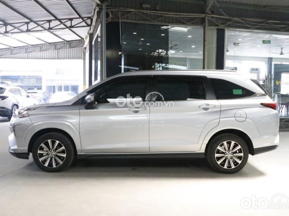 Toyota Veloz Cross 1.5 CVT 2022 - Màu bạc, nhập khẩu, 638tr