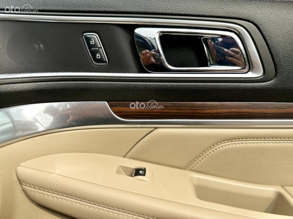 Ford Explorer 2.3L Ecoboost 2017 - 1 chủ từ đầu giá tốt nhất biển Hà Nội