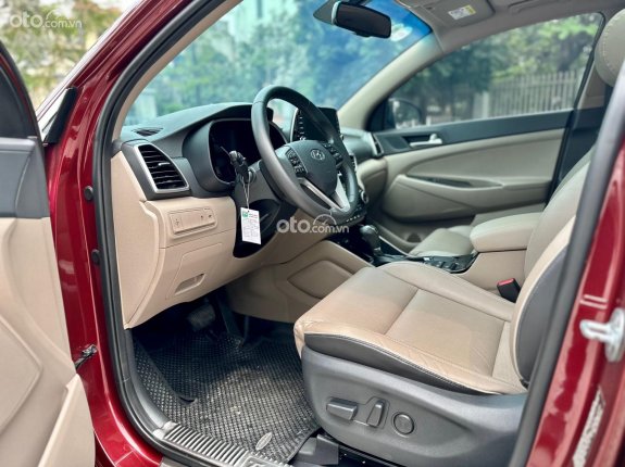 Hyundai Tucson 2.0 Đặc biệt 2020 - Cần bán lại xe màu đỏ