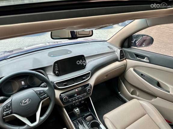 Hyundai Tucson 2.0 Đặc biệt 2020 - Cần bán lại xe màu đỏ