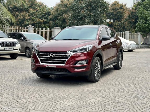 Hyundai Tucson 2.0 Đặc biệt 2020 - Cần bán lại xe màu đỏ