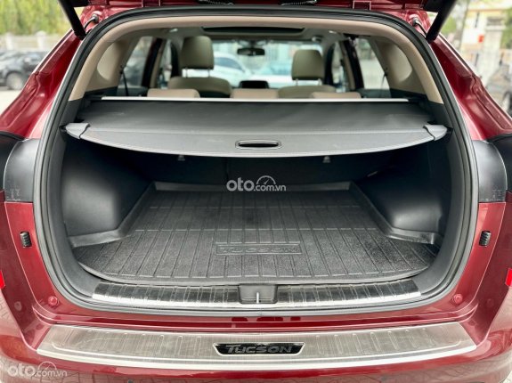 Hyundai Tucson 2.0 Đặc biệt 2020 - Cần bán lại xe màu đỏ