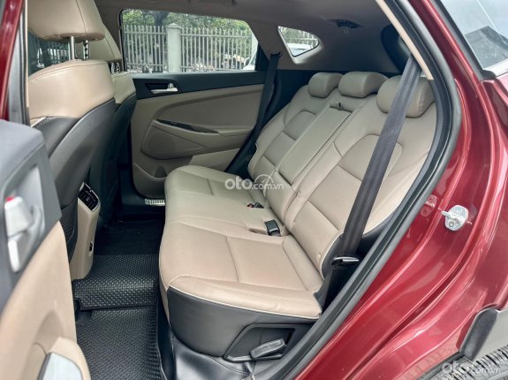 Hyundai Tucson 2.0 Đặc biệt 2020 - Cần bán lại xe màu đỏ