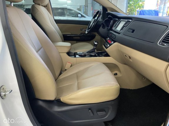 Kia Sedona 2.2 Platinum D 2019 - Máy dầu bản full