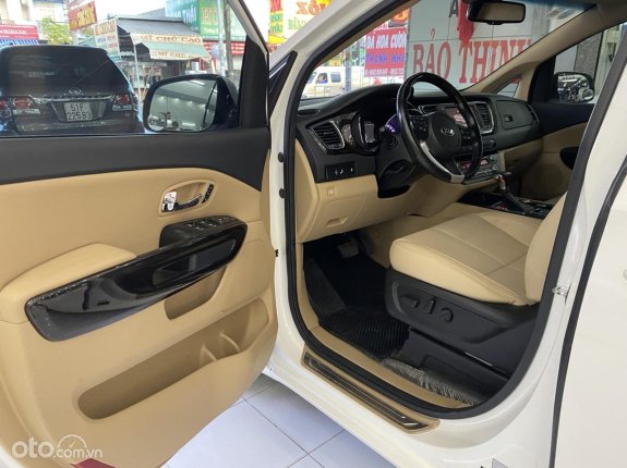 Kia Sedona 2.2 Platinum D 2019 - Máy dầu bản full