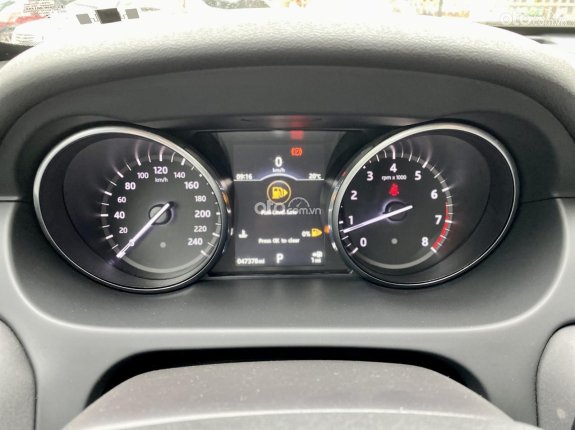 Land Rover Discovery Sport Phiên bản khác 2016 - Đăng ký lần đầu 2018, biển SG