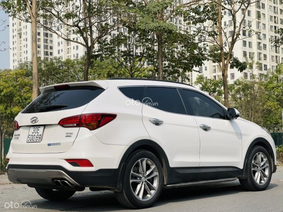 Hyundai Santa Fe 2.2L Dầu Cao cấp 2016 - Đăng ký lần đầu 2016, nhập khẩu, giá 780tr