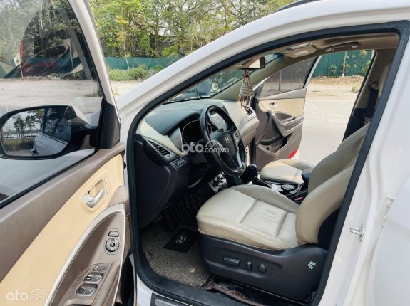 Hyundai Santa Fe 2.2L Dầu Cao cấp 2016 - Đăng ký lần đầu 2016, nhập khẩu, giá 780tr